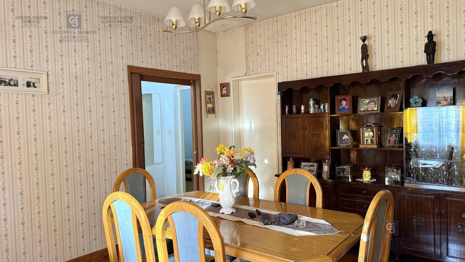 Venta casa 4 ambientes mas departamento cochera terraza Apto credito Merlo