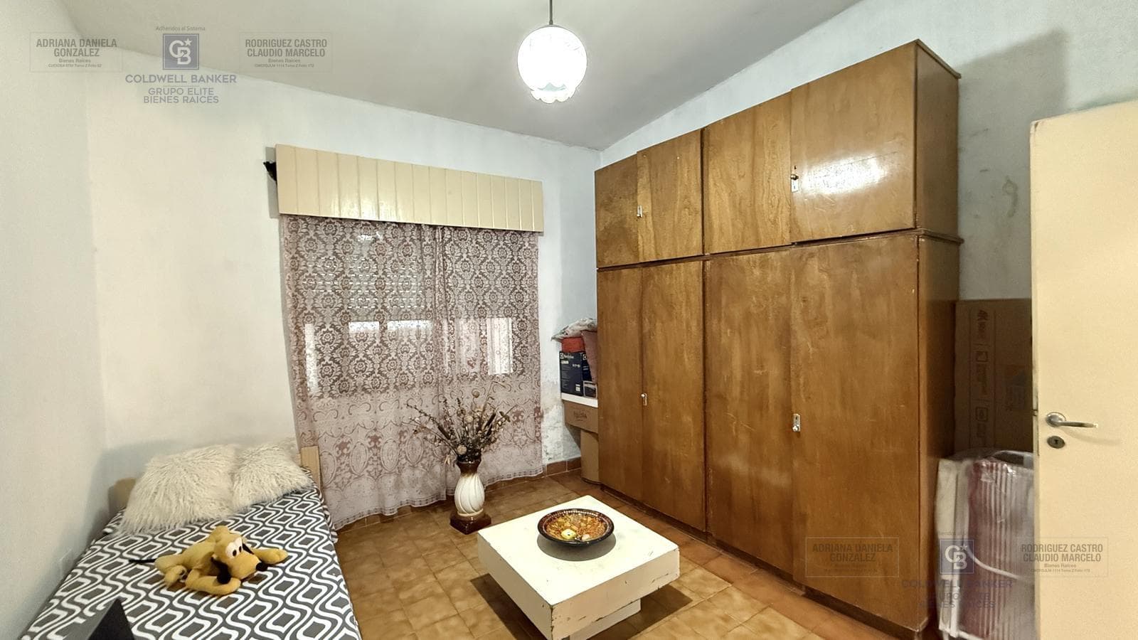 Venta casa 4 ambientes mas departamento cochera terraza Apto credito Merlo
