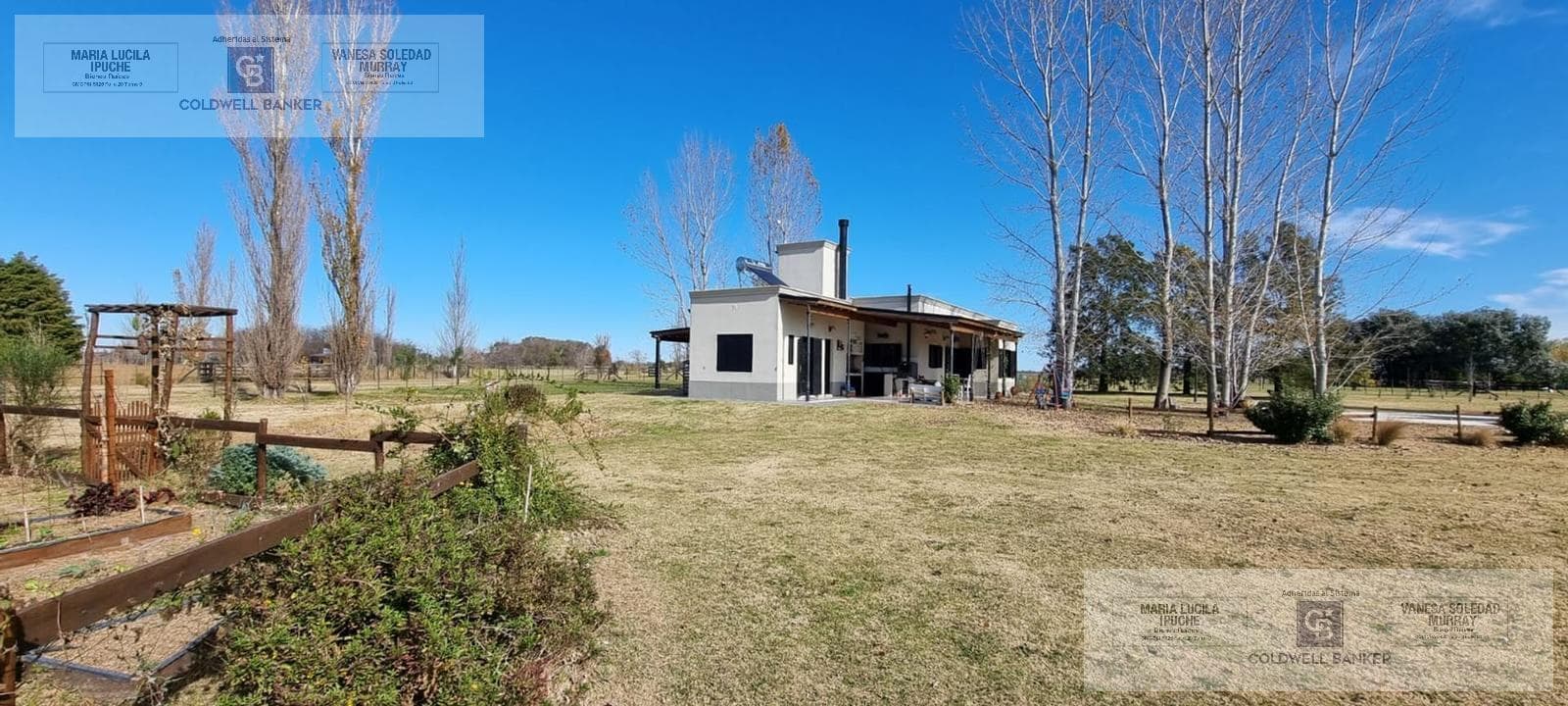 Venta casa chacra 4 ambientes Barrio La Catalina Carlos Keen Lujan