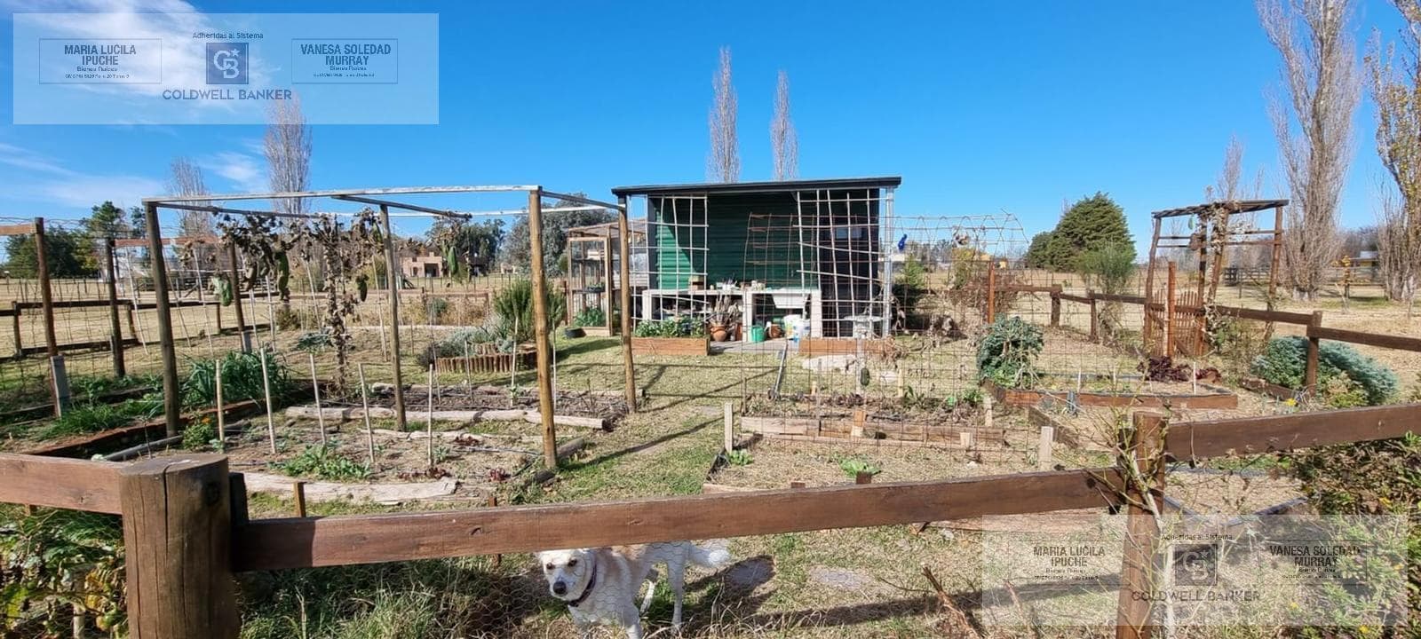 Venta casa chacra 4 ambientes Barrio La Catalina Carlos Keen Lujan