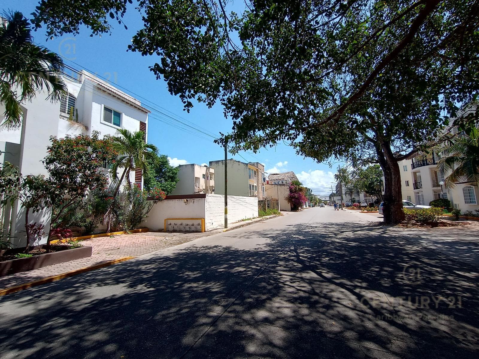 En Venta Condo PB 2 Rec Céntrico en Playa del Carmen P4363