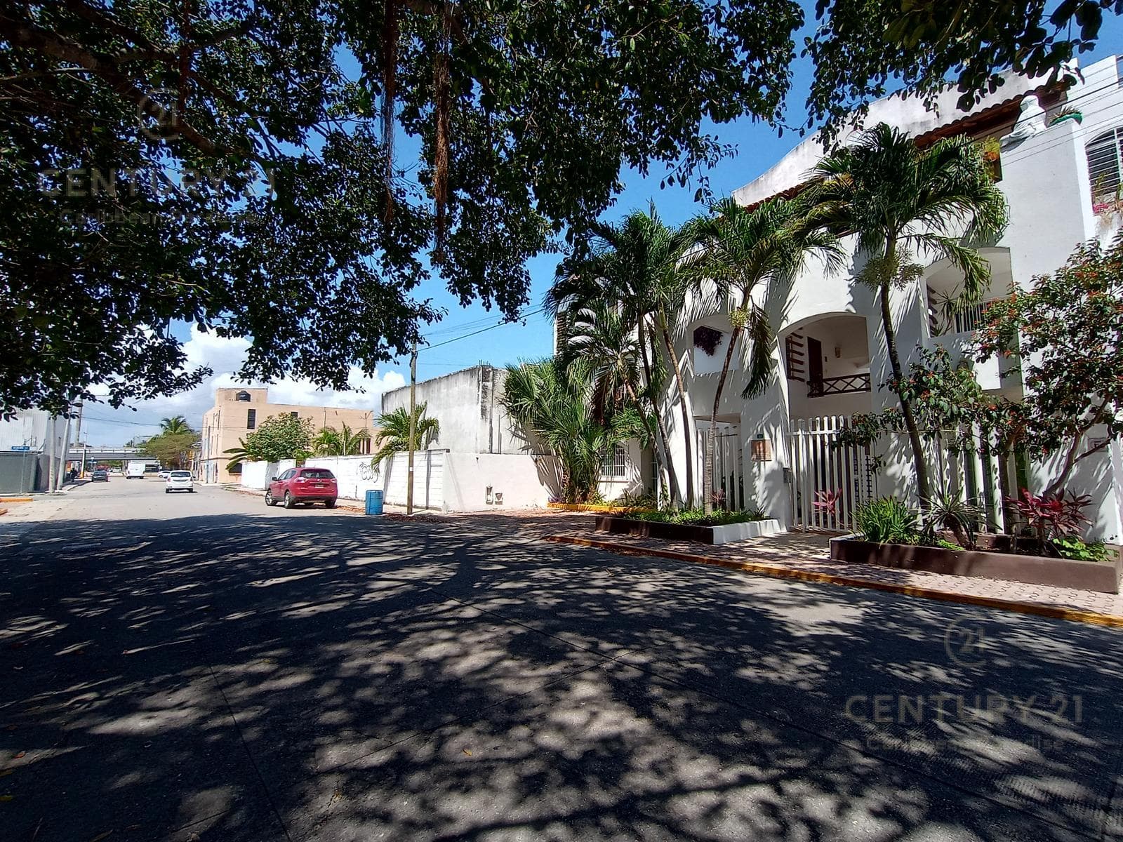En Venta Condo PB 2 Rec Céntrico en Playa del Carmen P4363
