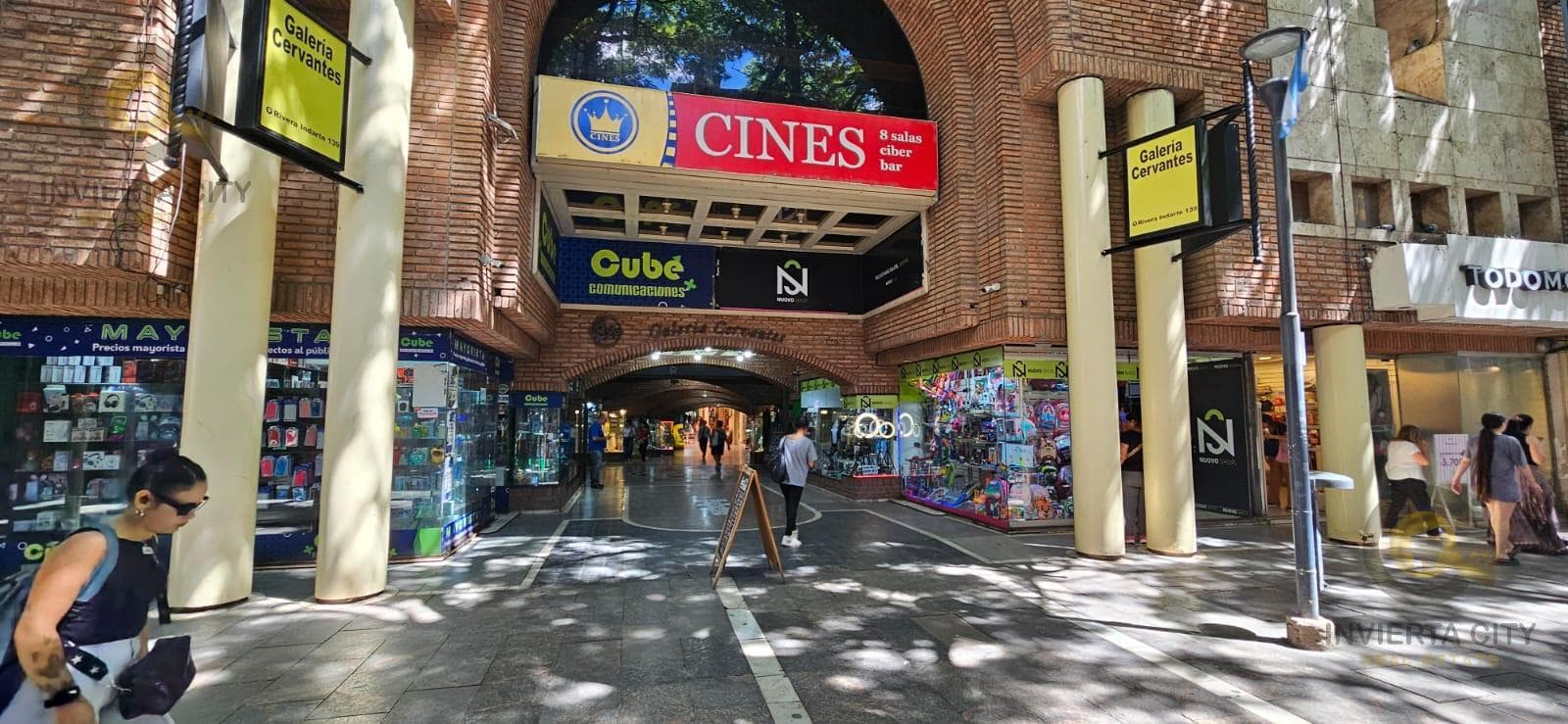 Sales Office in the heart of downtown (9 de Julio Street, around the 100 block)