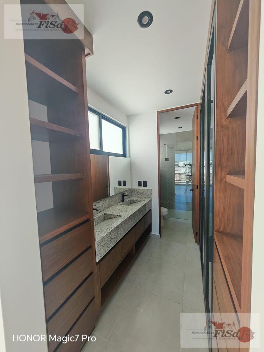 HOUSE FOR SALE SANTUARIA