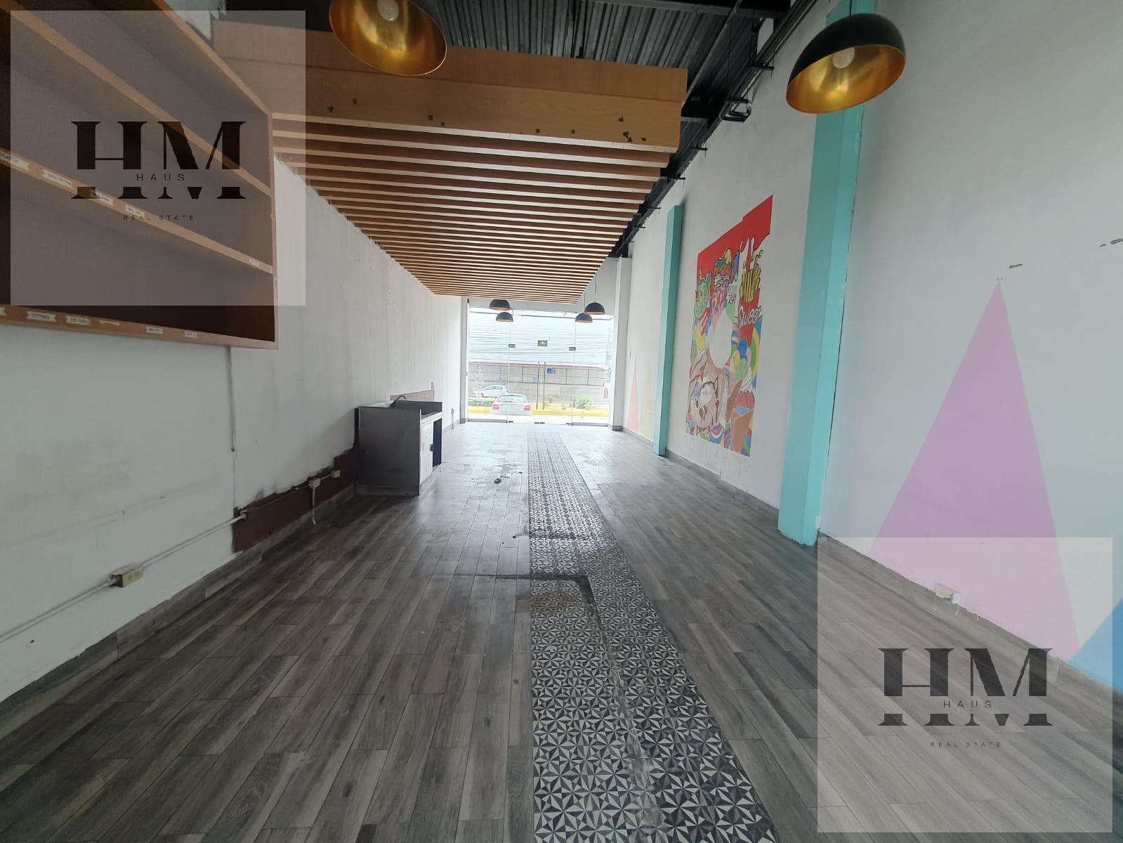 Se rentan locales Perinorte - 75m2