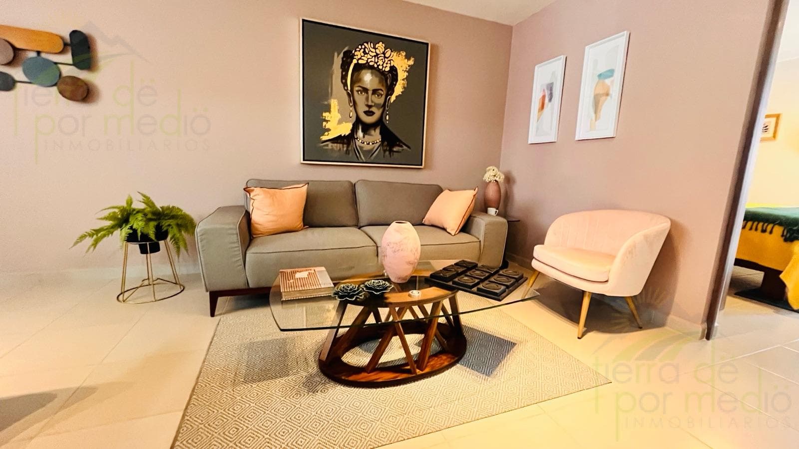 Beautiful Luxury Ground-Floor Apartment in Meseta, Querétaro