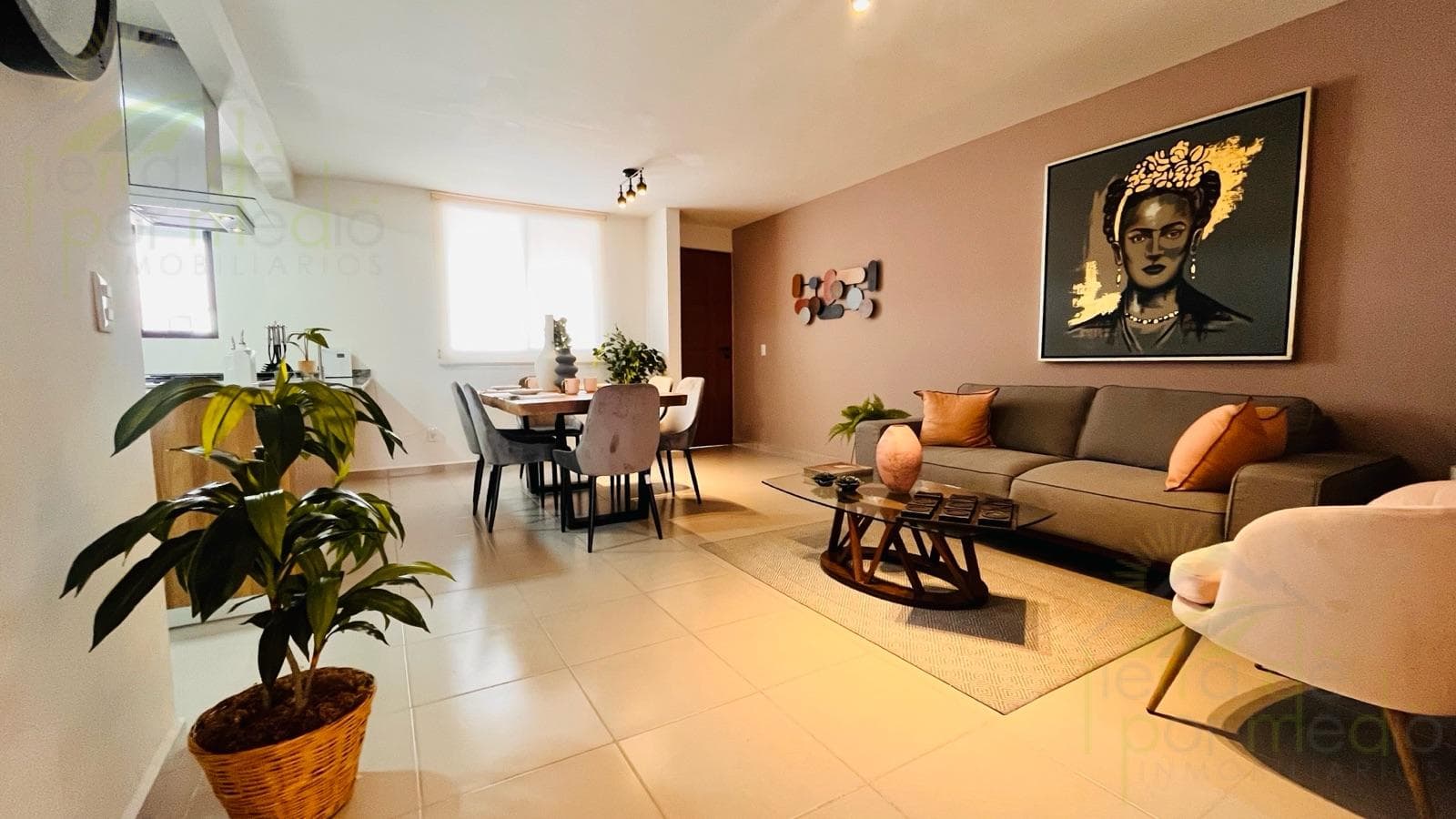 Beautiful Luxury Ground-Floor Apartment in Meseta, Querétaro