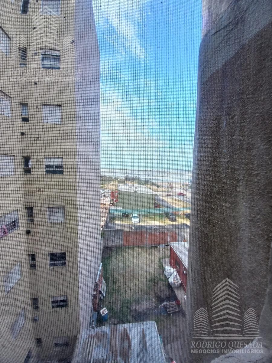 Centrally located studio apartment with an ocean view!!