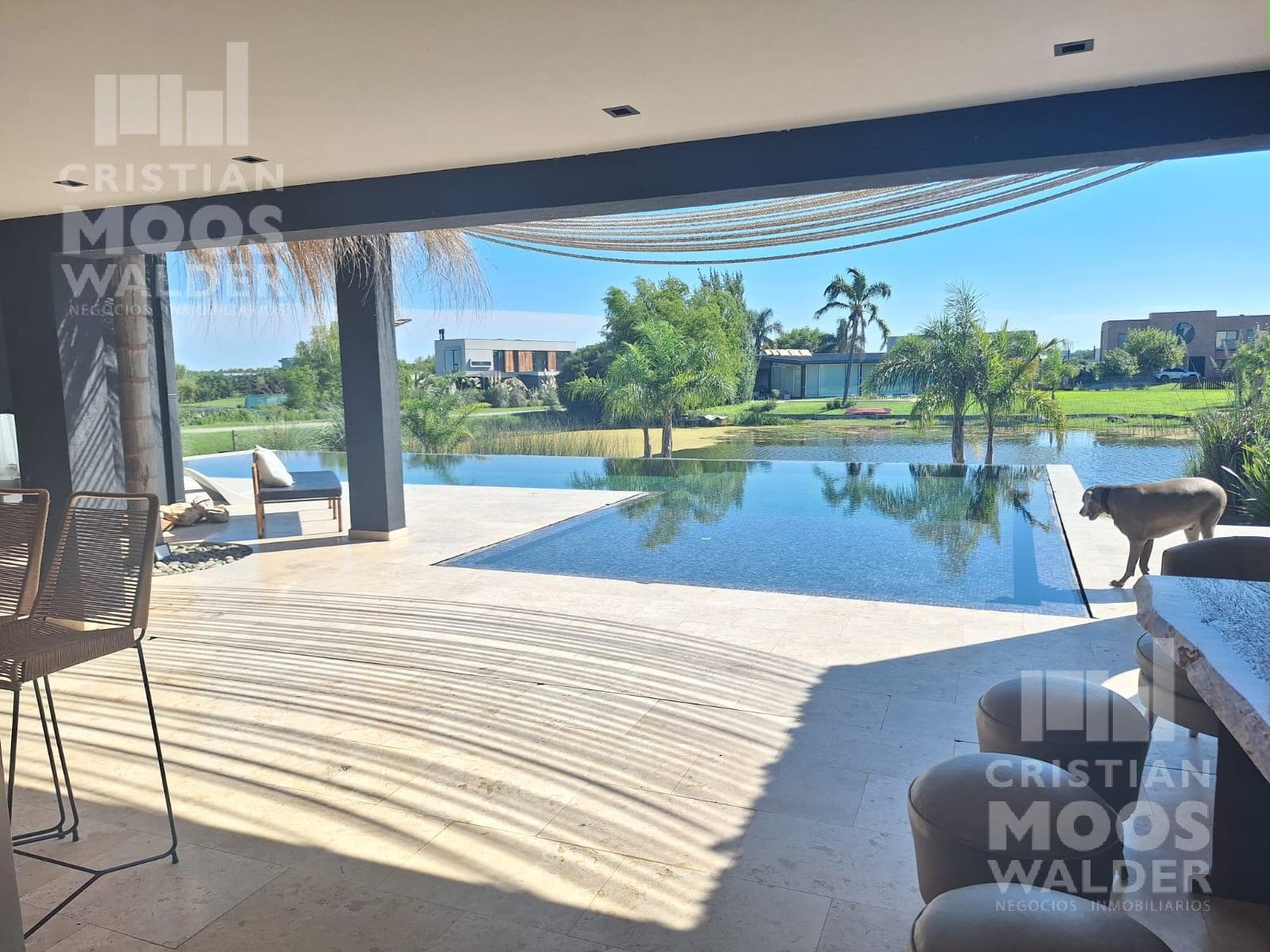 House in Canton Islas: 5 bedrooms, an exclusive property overlooking the lagoon.