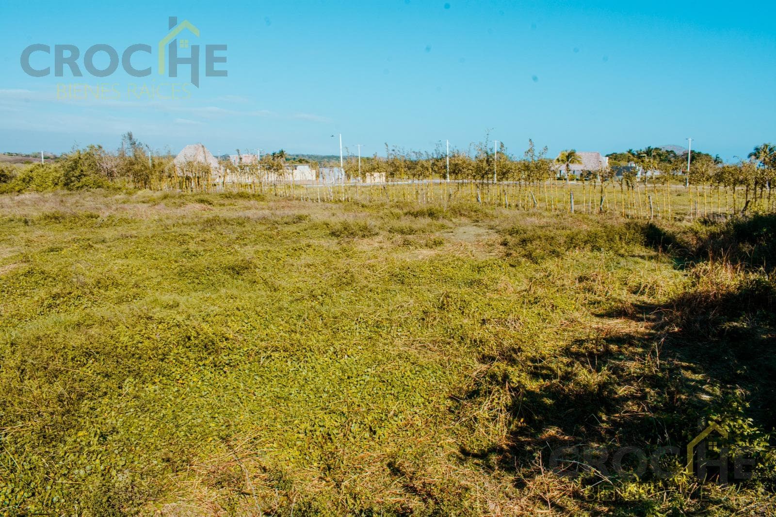 Land for sale on Zapote Beach, next to the Playa Pelicano Residential Complex