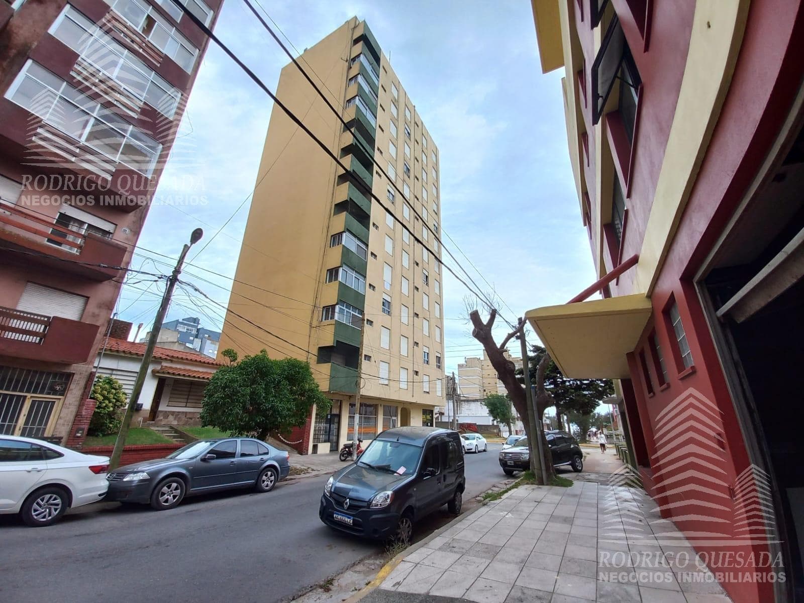 Beautiful 2-room apartment!! Reassessed—Great Opportunity