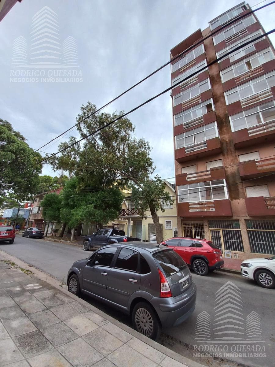 Beautiful 2-room apartment!! Reassessed—Great Opportunity