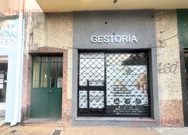 PH Departamento y Local en zona estacion de tren Jose Marmol.