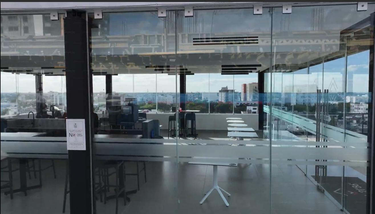 Office on Av. Bonampak, 8th floor, with views and amenities