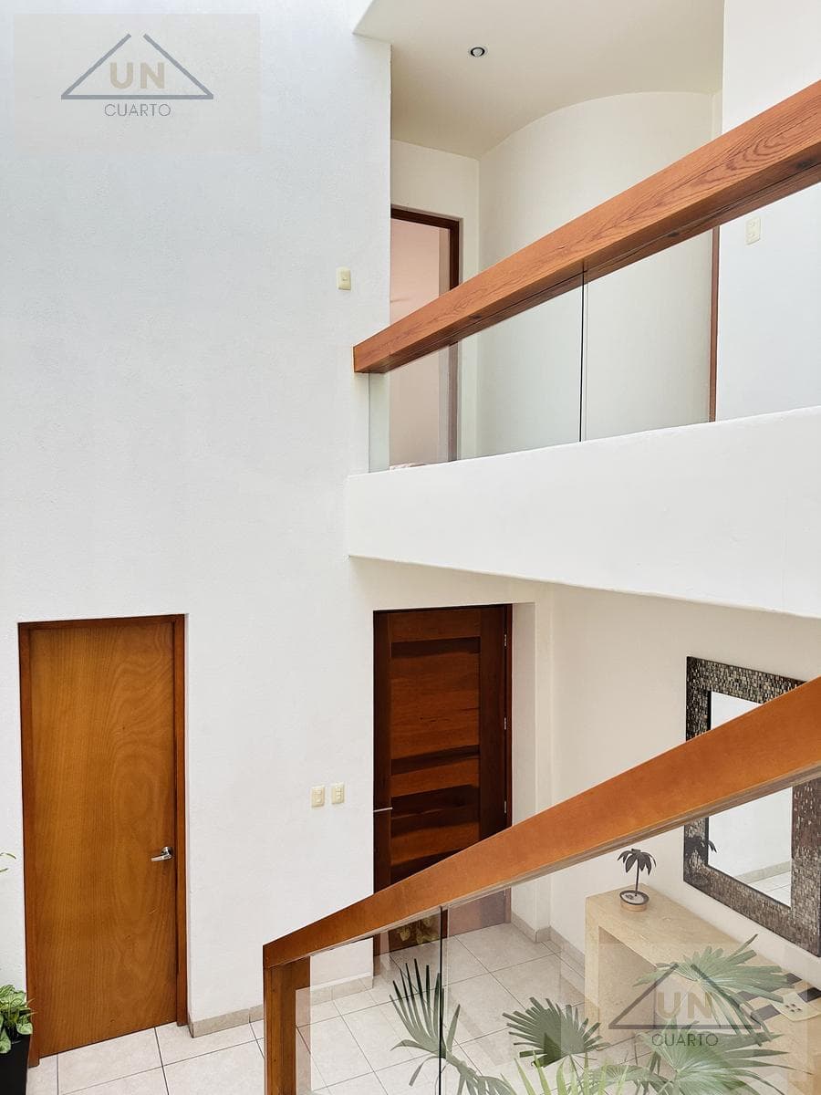 House with a Large GARDEN for SALE in the Tangamanga Neighborhood