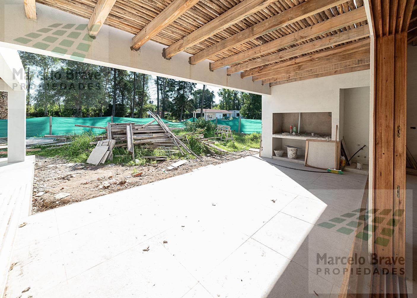 5-room house for sale on a 640-square-meter lot, 200 Rio Hondo Street, Manzanares, Santa Clara.