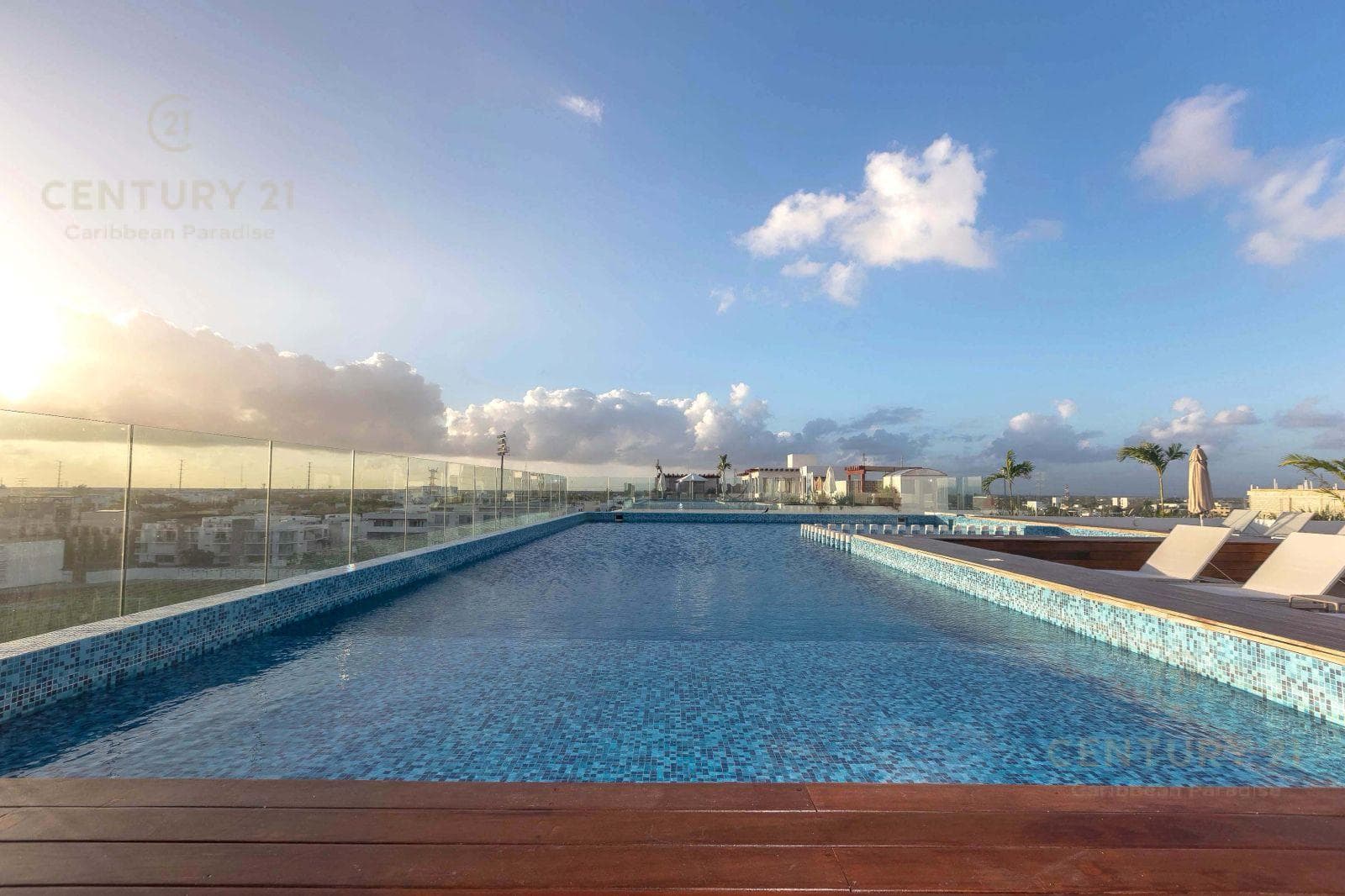 Inversión Perfecta: Hermoso Departamento Amueblado en el Corazón de Playa del Carmen P4366