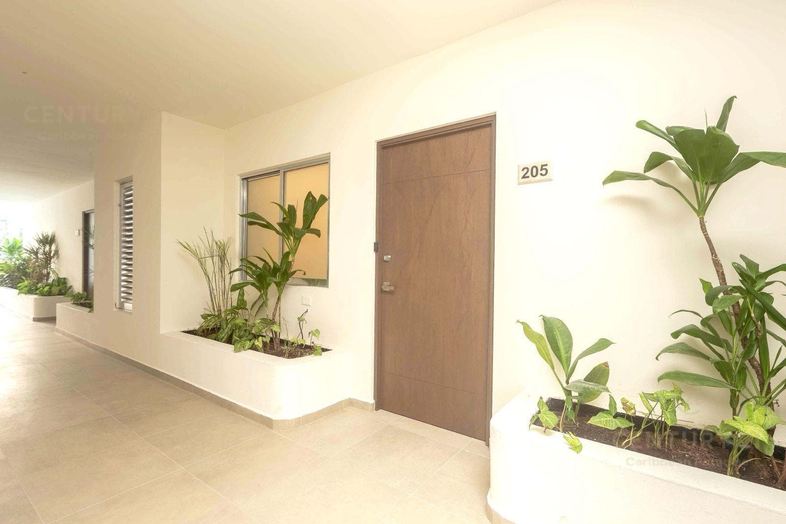 Inversión Perfecta: Hermoso Departamento Amueblado en el Corazón de Playa del Carmen P4366