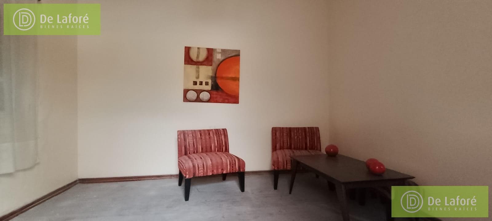 FOR SALE - 3-Bedroom Duplex in Beccar, with a Terrace, No Maintenance Fees, and a Private Entrance