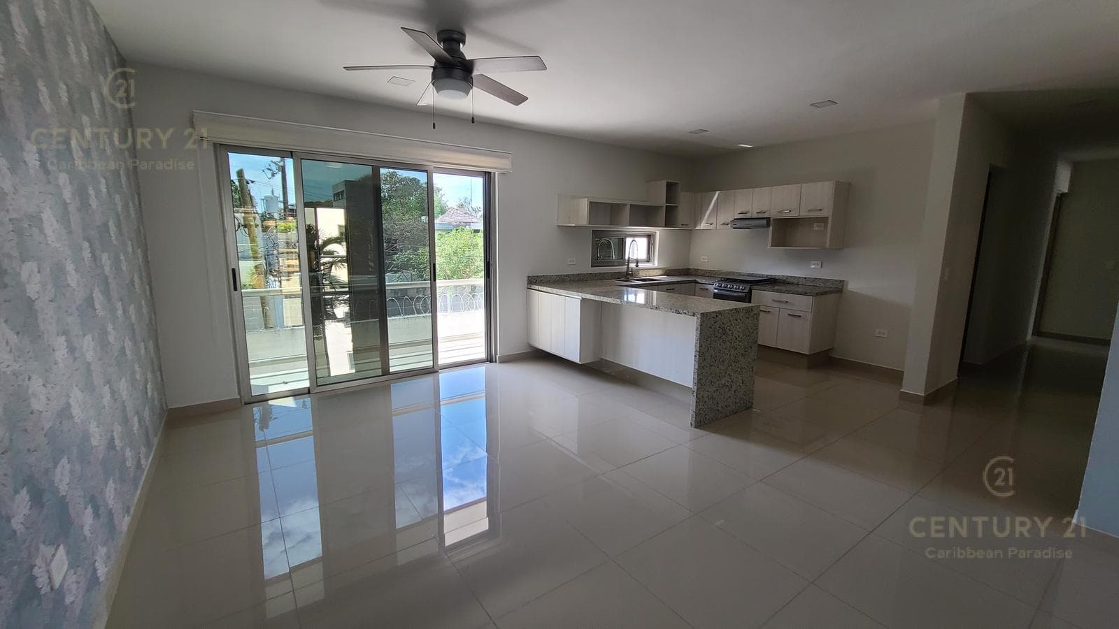 Hermoso departamento amplio en venta en Playa del Carmen Residencial Luxia P4389