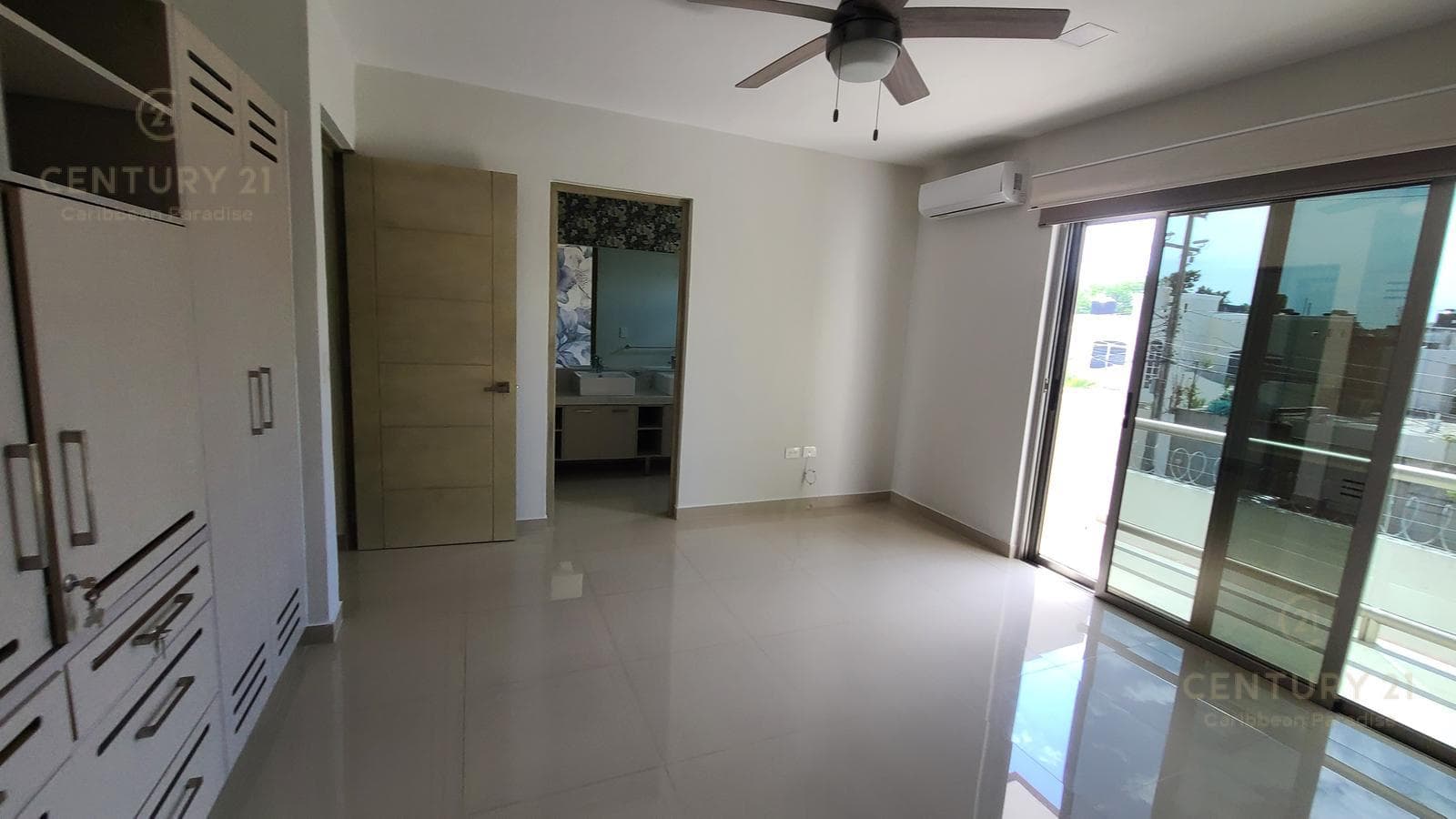 Hermoso departamento amplio en venta en Playa del Carmen Residencial Luxia P4389