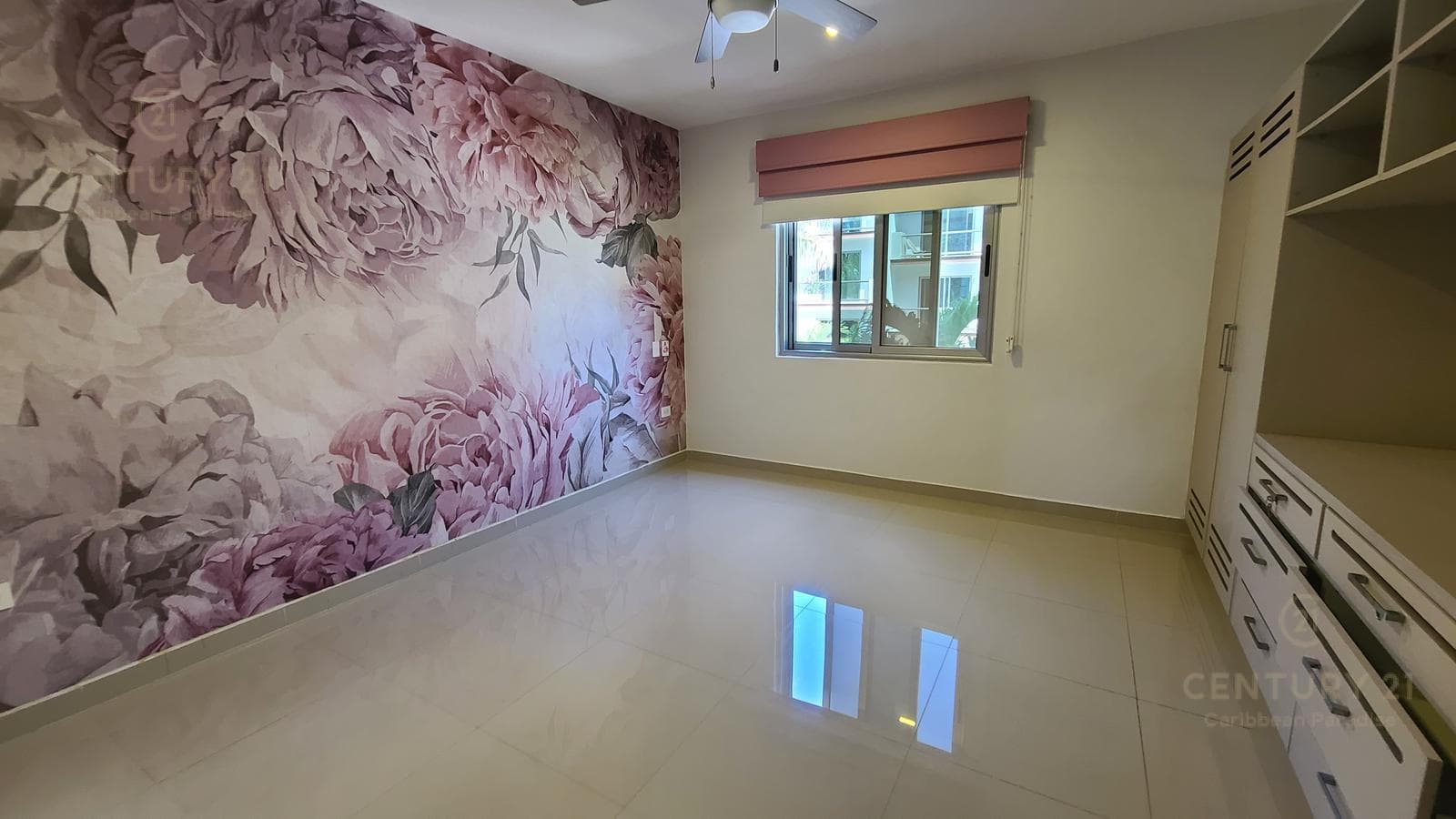 Hermoso departamento amplio en venta en Playa del Carmen Residencial Luxia P4389