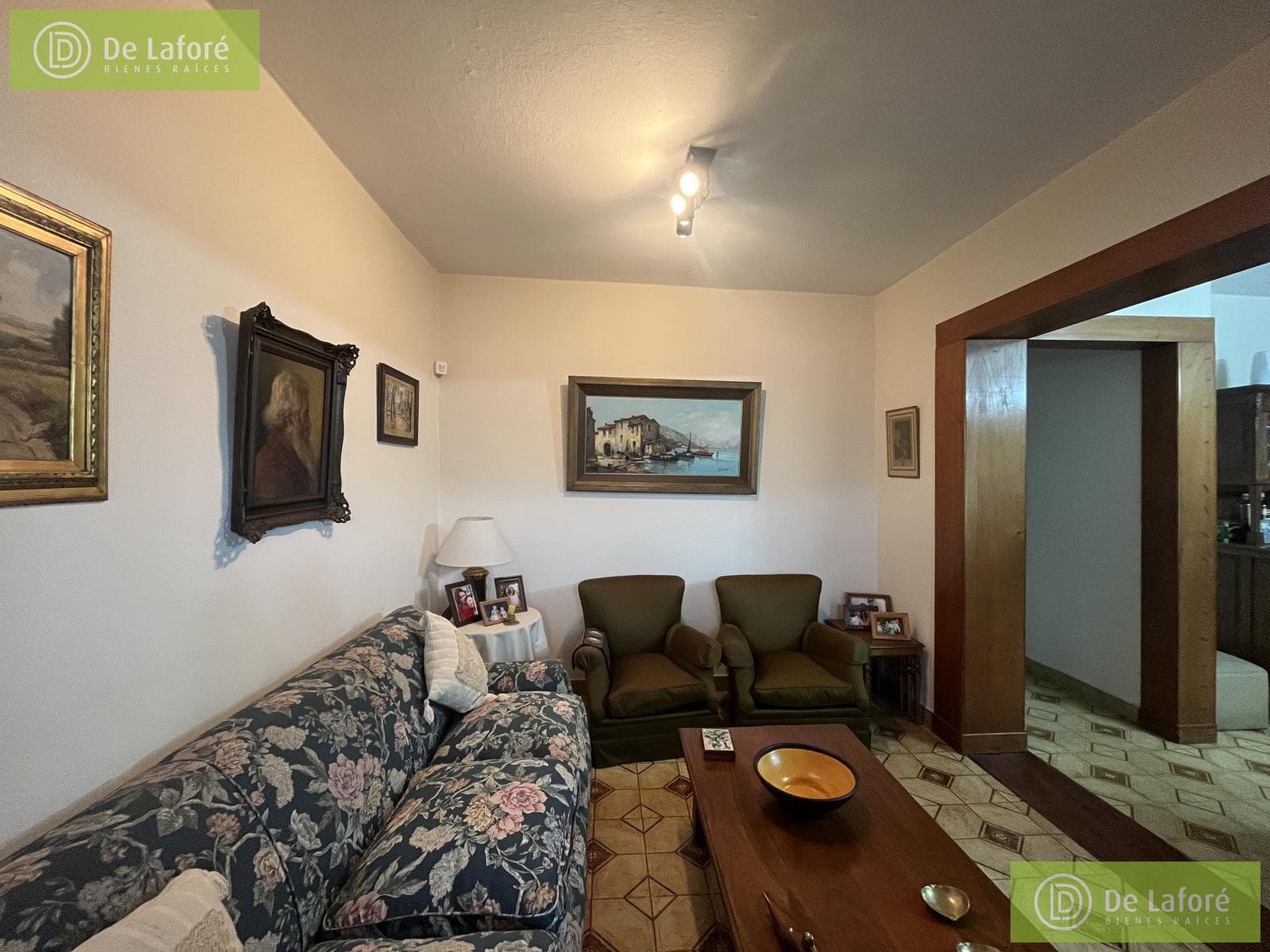 Venta - Casa tipo Chalet de 5 Amb. en Beccar con Jardín, Parrilla y Piscina