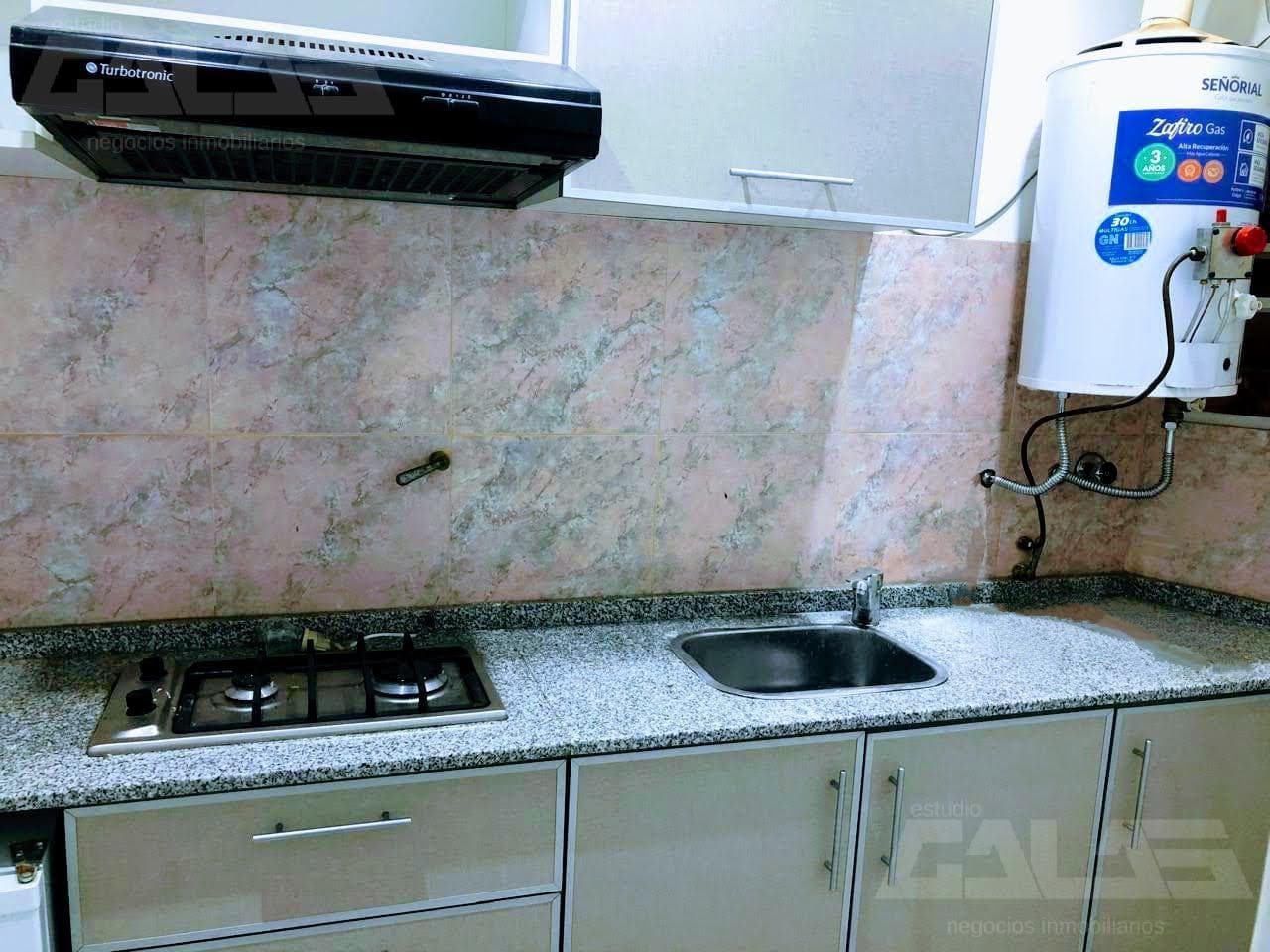 3-room apartment across from the station. For professional tenants only.