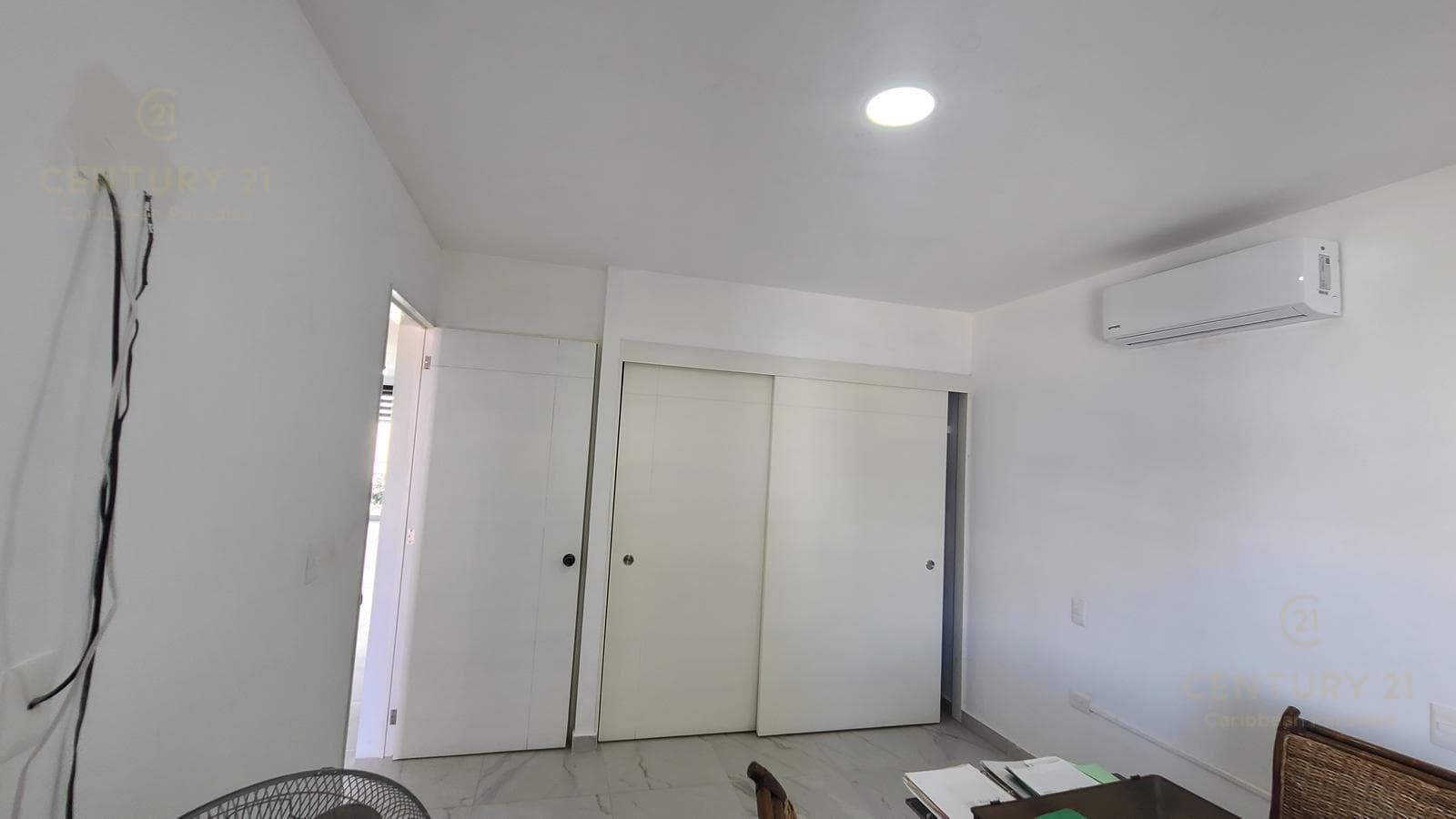 Amplio penthouse de 3 rec con roof top en venta en Ocean Blue Playa del Carmen P4373