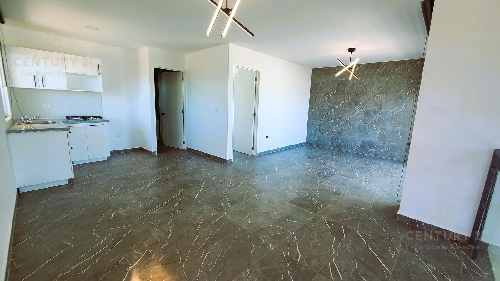 Amplio penthouse de 3 rec con roof top en venta en Ocean Blue Playa del Carmen P4373