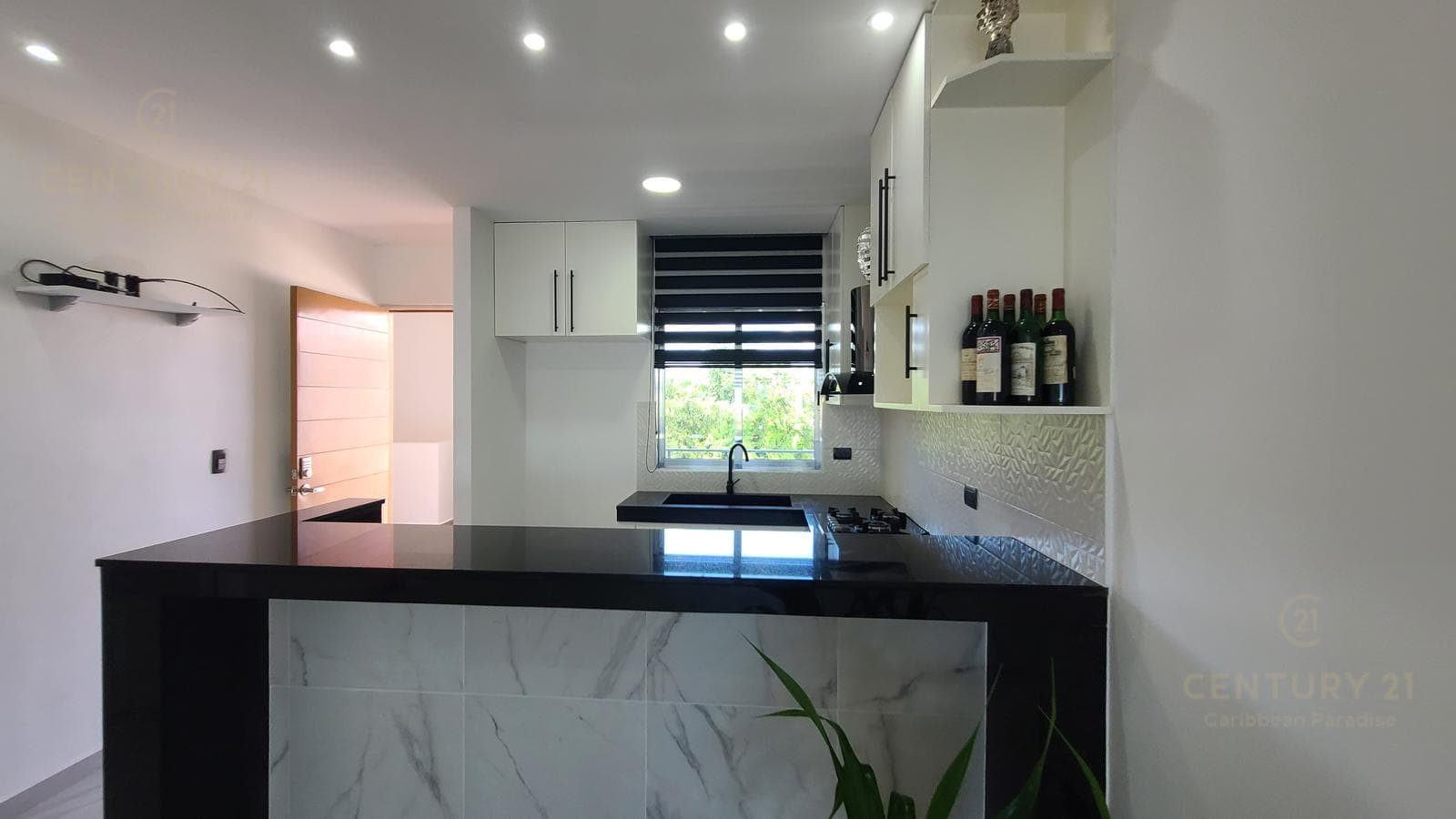 Amplio penthouse de 3 rec con roof top en venta en Ocean Blue Playa del Carmen P4373