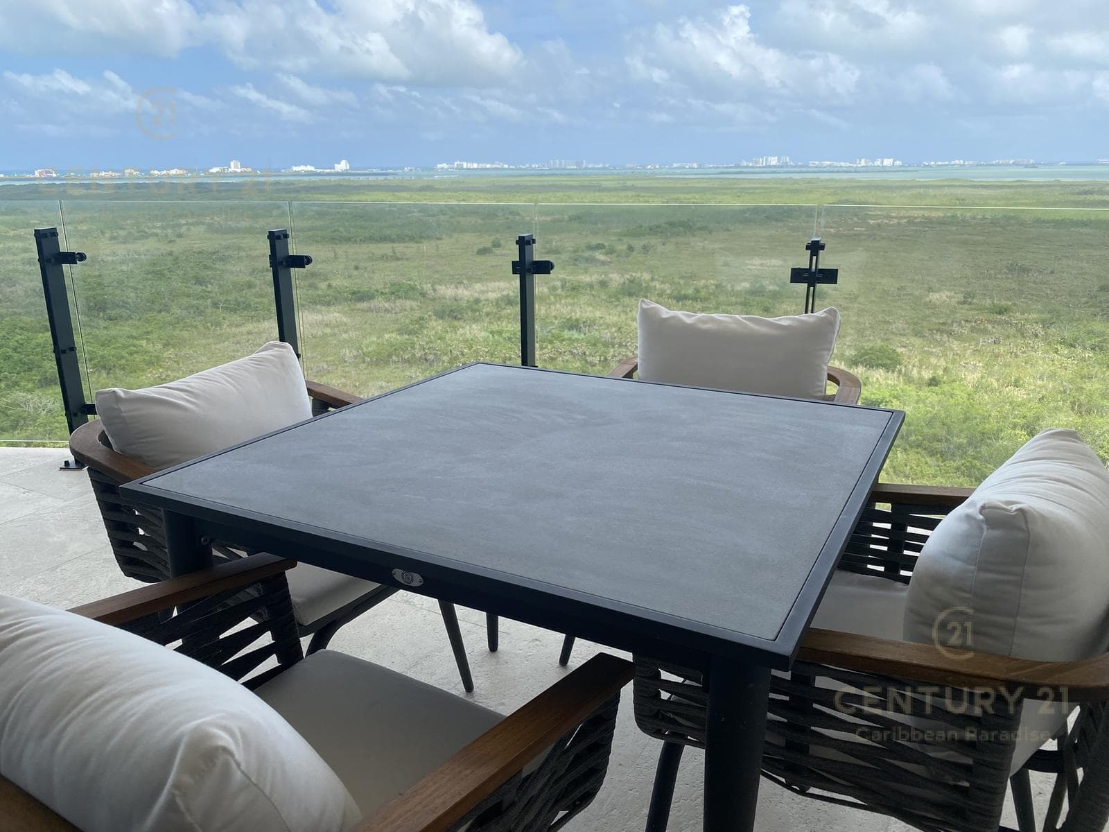 Apartment for Sale in Central Park, Cancún C3976