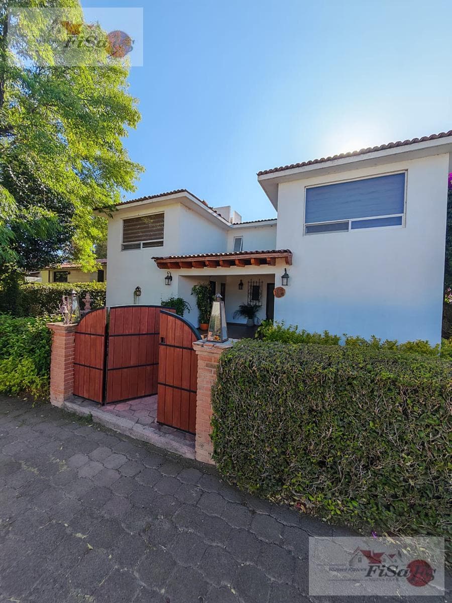 HOUSE FOR RENT