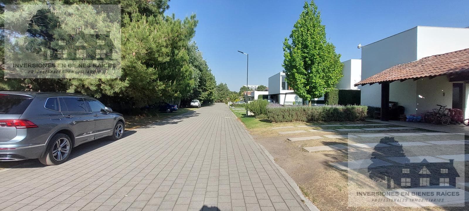 Live in Style: Home for Sale Just a Few Blocks from Av. Tecnológico in Metepec