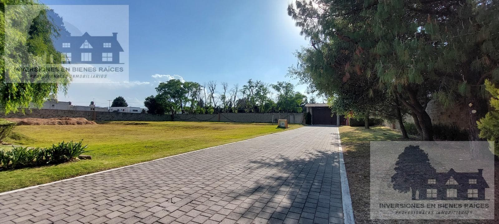 Live in Style: Home for Sale Just a Few Blocks from Av. Tecnológico in Metepec