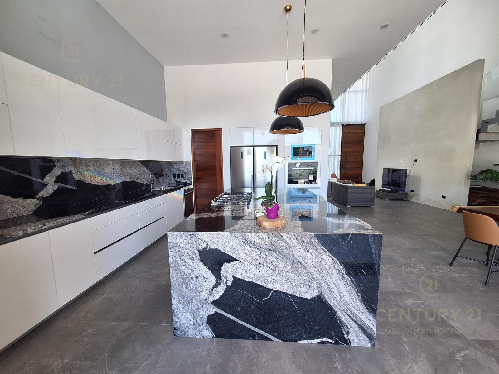 Casa de Lujo de 4 habitaciones 5 Baño, con acabados Finos en Venta en Playa Magna, Playa del carmen