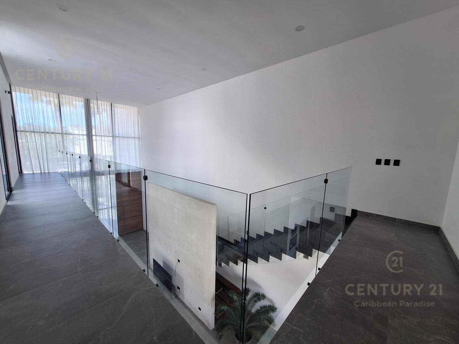 Casa de Lujo de 4 habitaciones 5 Baño, con acabados Finos en Venta en Playa Magna, Playa del carmen