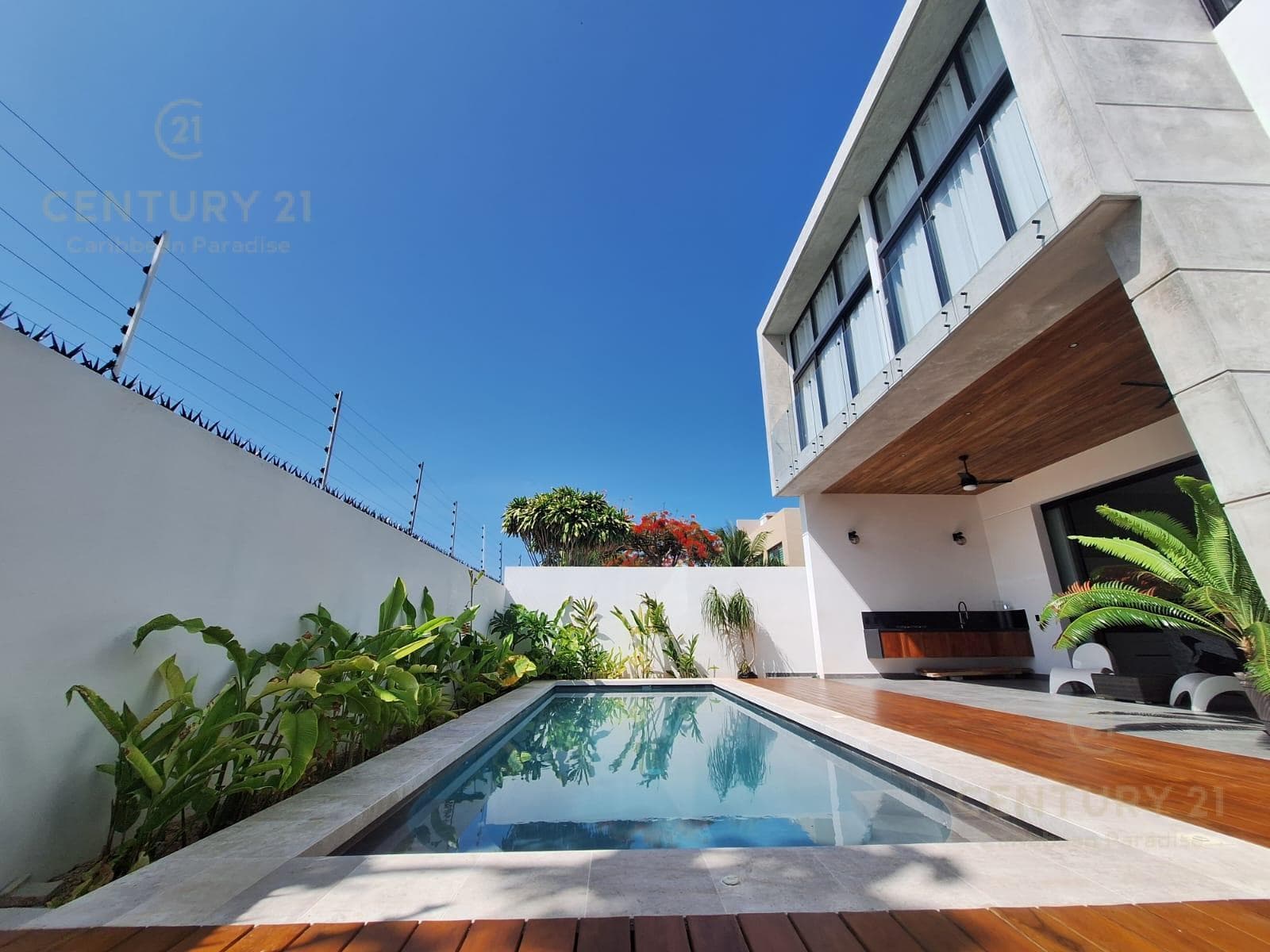 Casa de Lujo de 4 habitaciones 5 Baño, con acabados Finos en Venta en Playa Magna, Playa del carmen