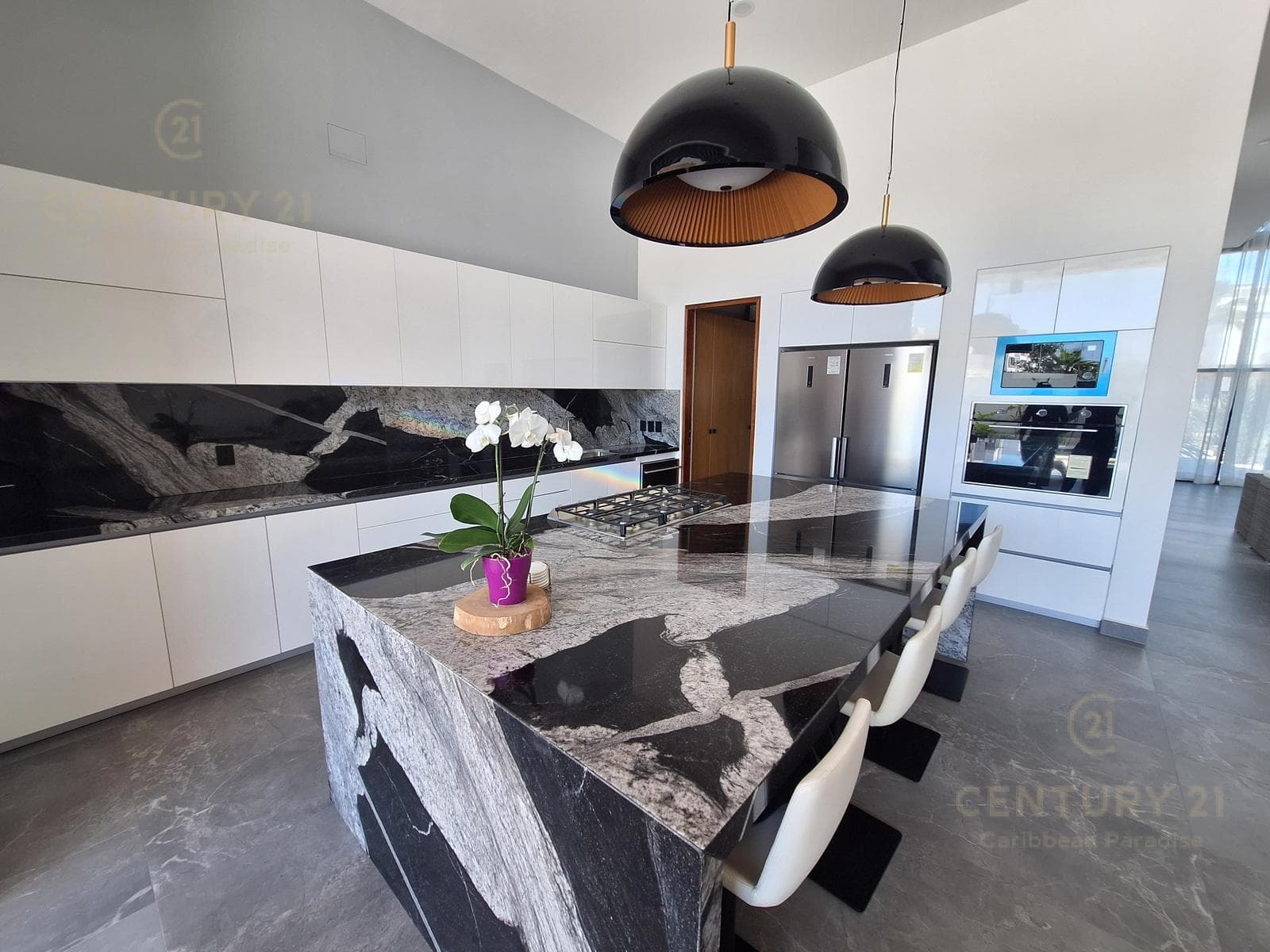 Casa de Lujo de 4 habitaciones 5 Baño, con acabados Finos en Venta en Playa Magna, Playa del carmen
