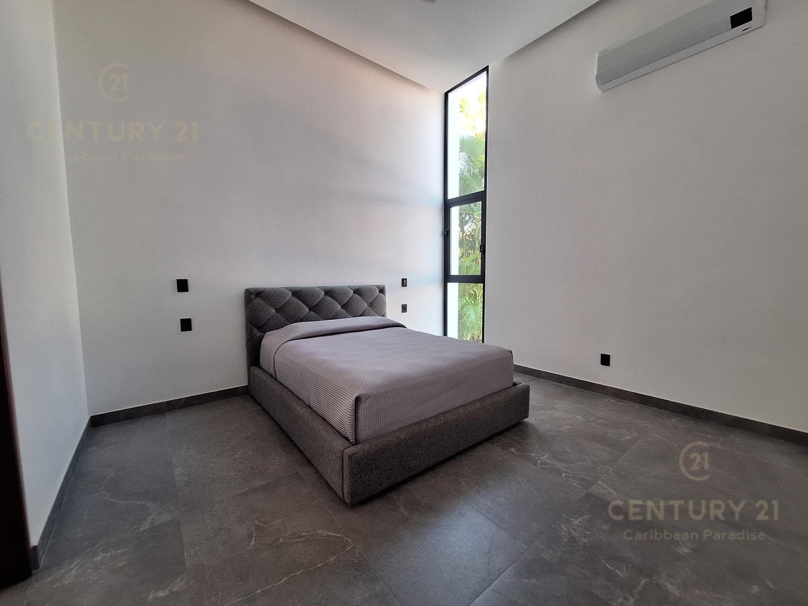 Casa de Lujo de 4 habitaciones 5 Baño, con acabados Finos en Venta en Playa Magna, Playa del carmen