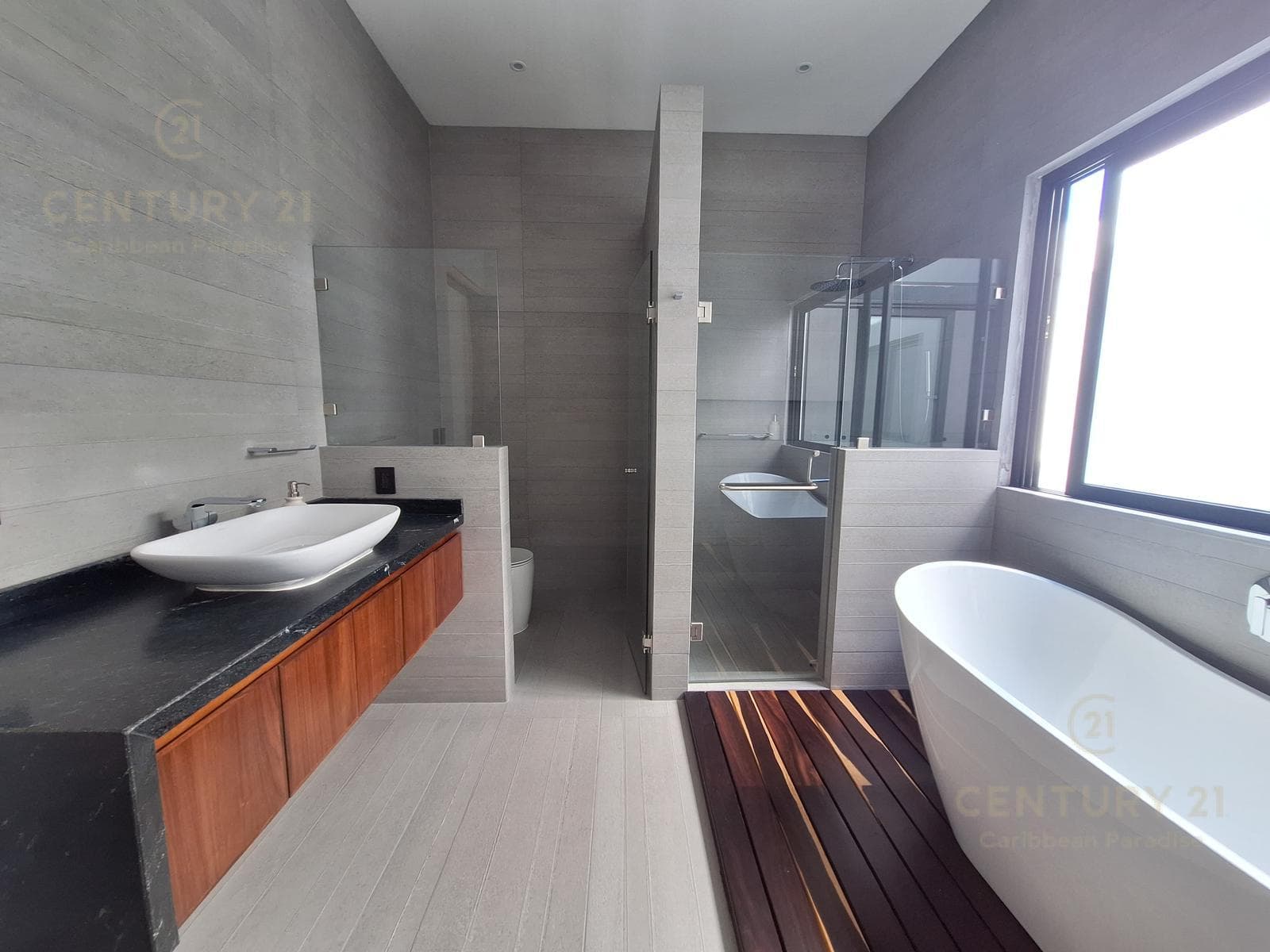 Casa de Lujo de 4 habitaciones 5 Baño, con acabados Finos en Venta en Playa Magna, Playa del carmen