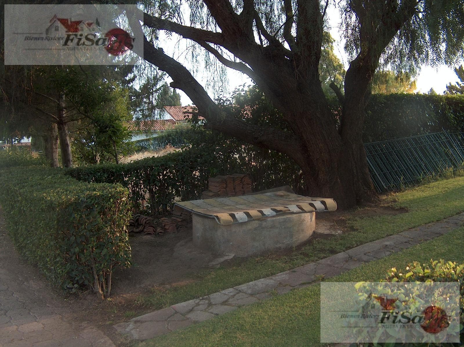 HOUSE FOR SALE ON PASEO DEL ABANICO
