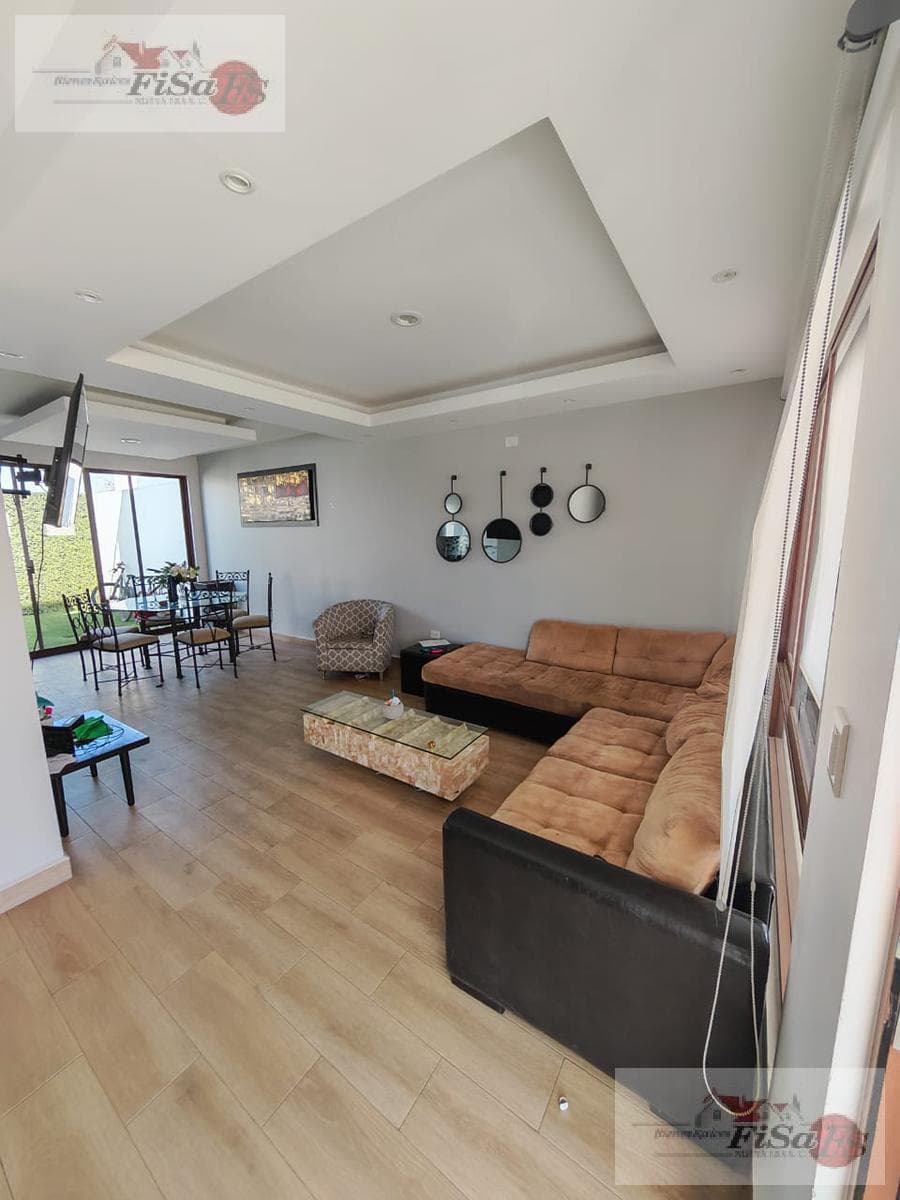 HOUSE FOR SALE IN THE AUREA ZIBATA SUBDIVISION