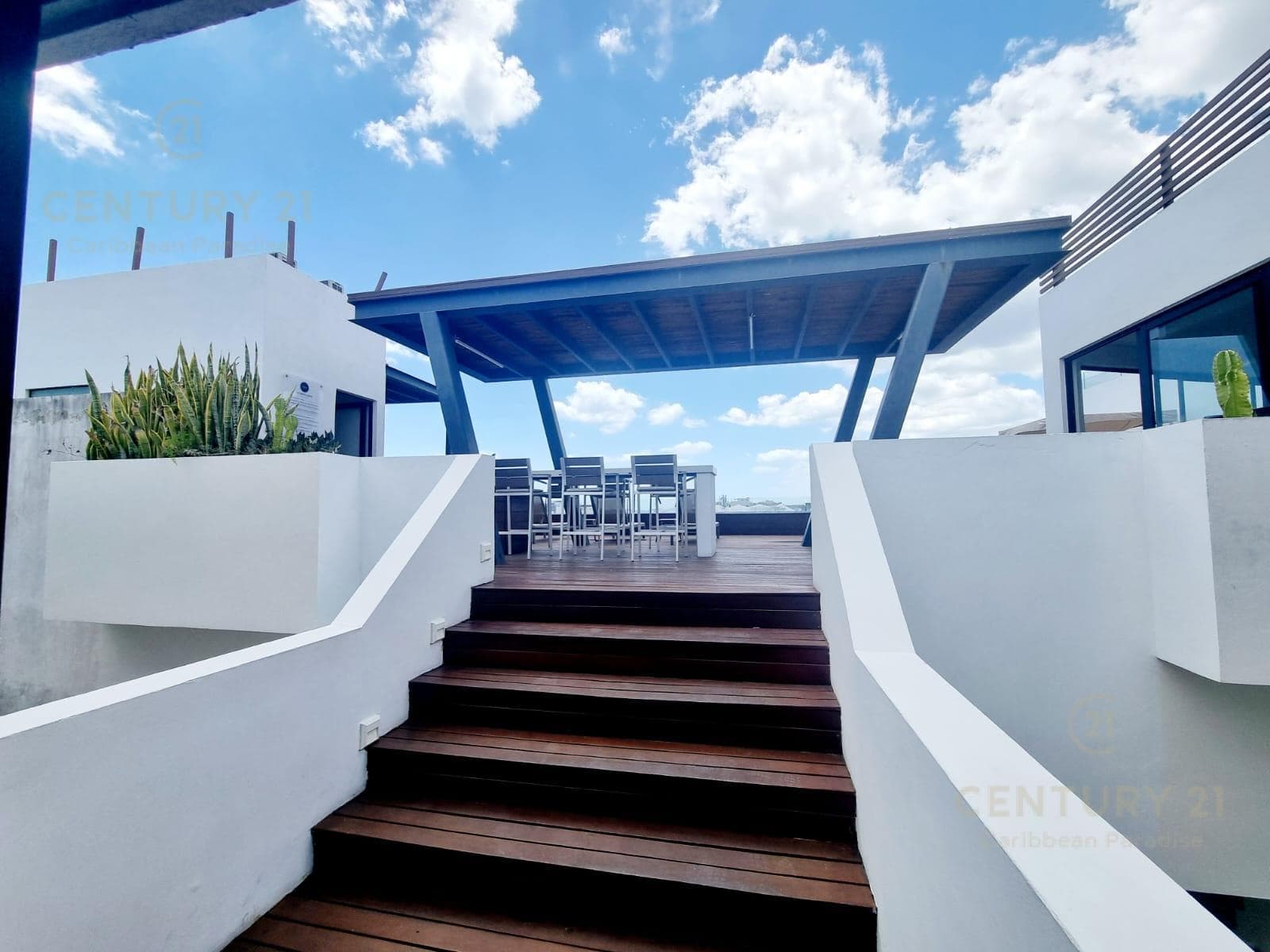 Estudio en Venta | Pura Playa Condos | a 1 Minuto de la 5ta Av. ¡Lujo y Alta Rentabilidad! | P4465