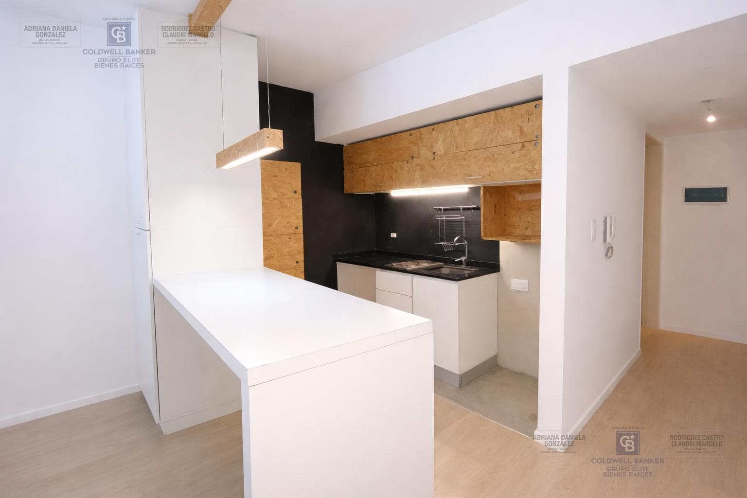 APARTMENT FOR SALE IN SAN CRISTOBAL: STUDIO APARTMENT WITH FRONT BALCONY