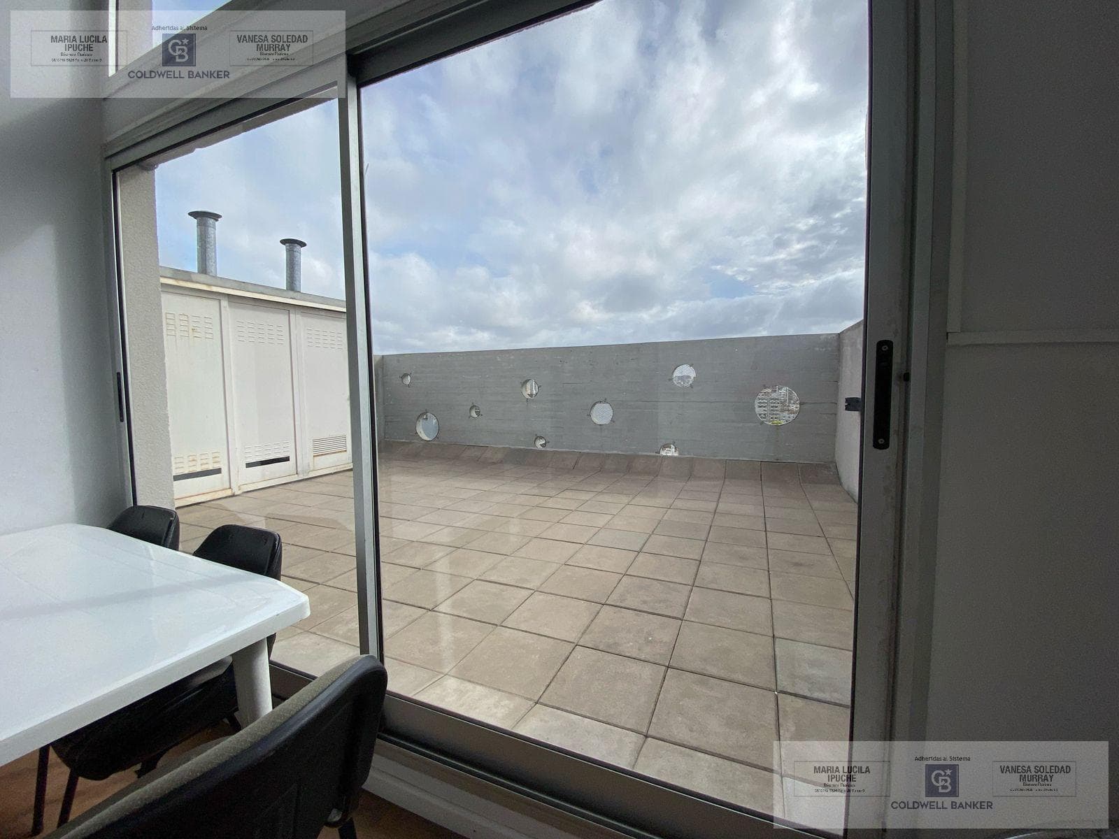 APARTMENT FOR SALE IN SAN CRISTOBAL: STUDIO APARTMENT WITH FRONT BALCONY