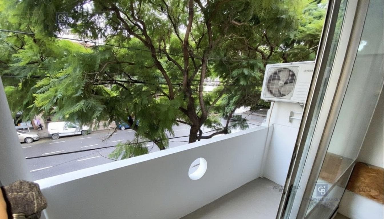 APARTMENT FOR SALE IN SAN CRISTOBAL: STUDIO APARTMENT WITH FRONT BALCONY