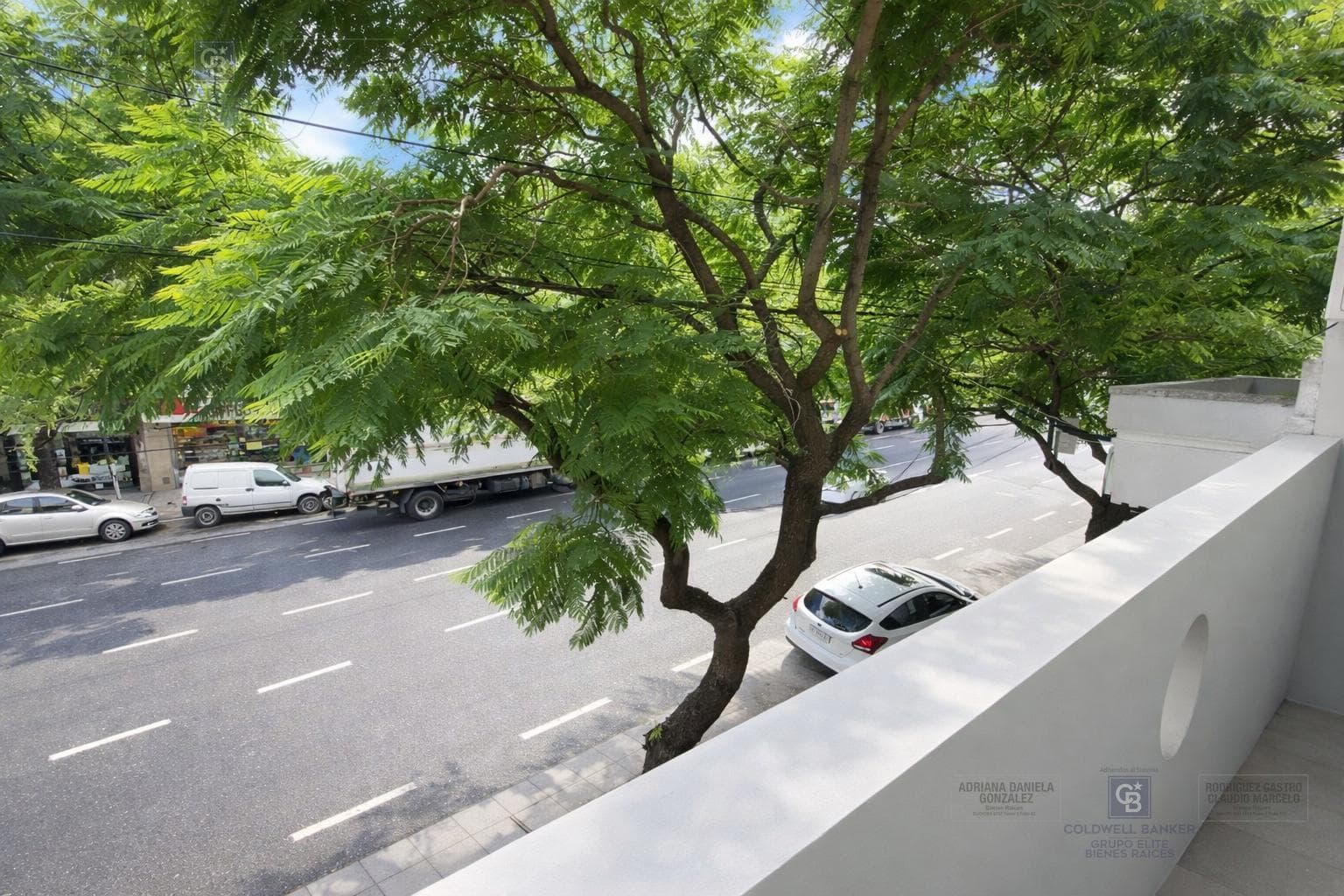 APARTMENT FOR SALE IN SAN CRISTOBAL: STUDIO APARTMENT WITH FRONT BALCONY