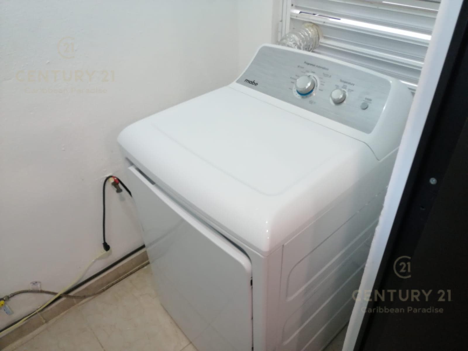 Departamento de 2 Recámaras en Venta en Liverté Cancún | Amueblado | C3992