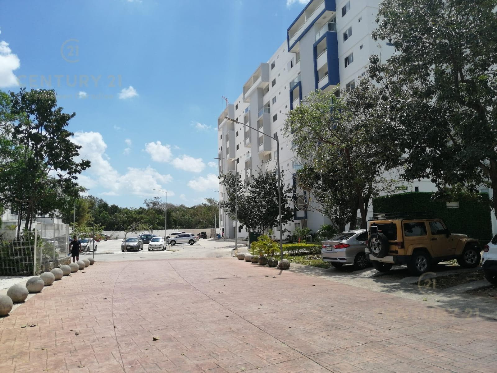 Departamento de 2 Recámaras en Venta en Liverté Cancún | Amueblado | C3992
